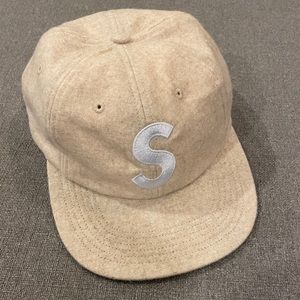 Supreme wool S hat adjustable